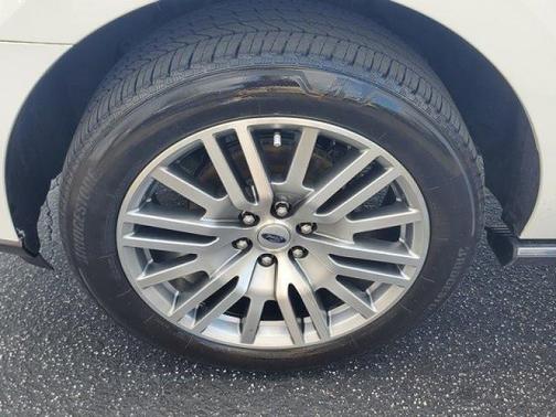 STAR WHITE MET TRI-COAT 2023 Ford Expedition LIMITED