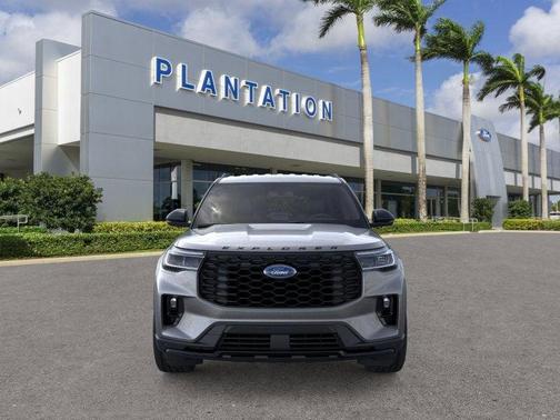 2025 Ford Explorer ST-Line RWD