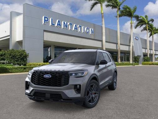 2025 Ford Explorer ST-Line RWD