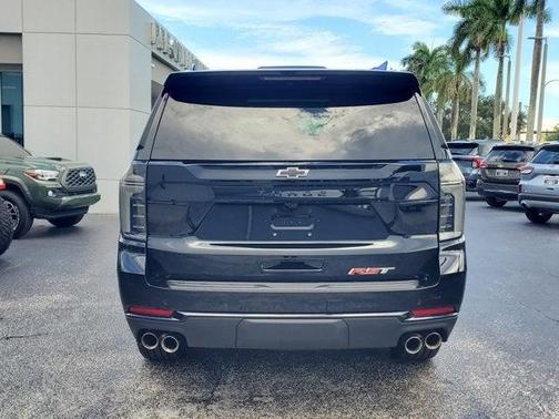 2025 Chevrolet Tahoe RST