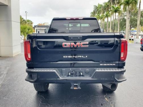 2023 GMC Sierra 2500 Denali