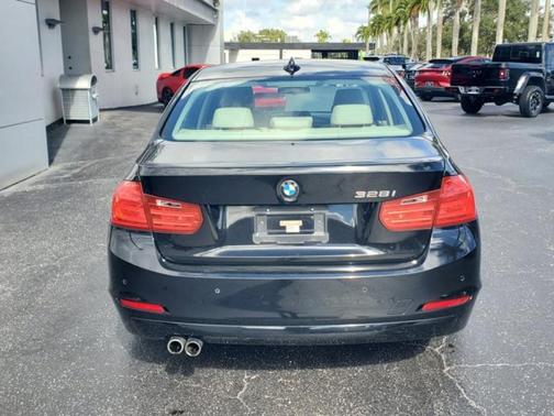 2015 BMW 328 i