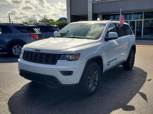 2016 Jeep Grand Cherokee Laredo
