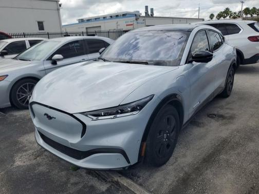 2023 Ford Mustang Mach-E California Route 1