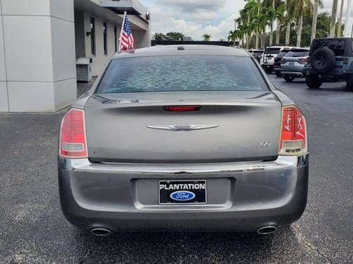2011 Chrysler 300 Limited