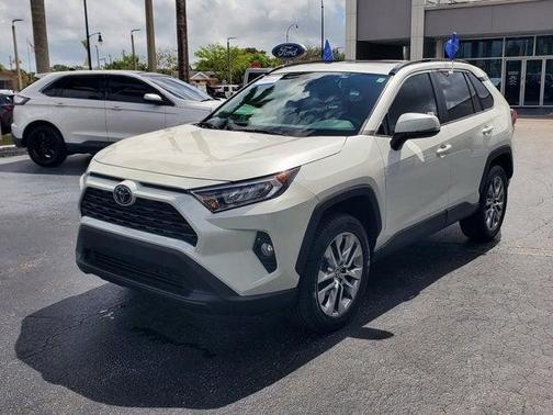 2021 Toyota RAV4 XLE Premium