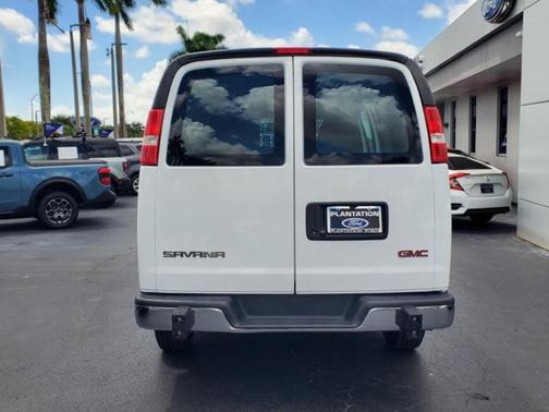 2023 GMC Savana 2500 Work Van