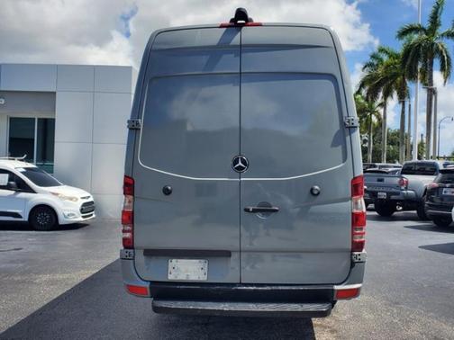 2016 Mercedes-Benz Sprinter 3500 170
