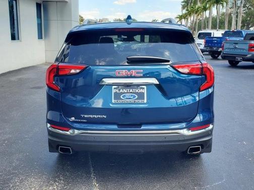 2020 GMC Terrain SLT