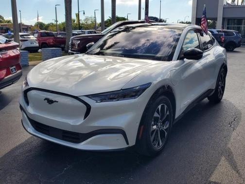 2022 Ford Mustang Mach-E Premium