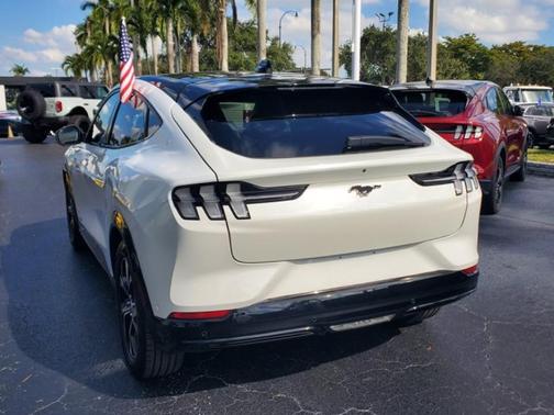 2022 Ford Mustang Mach-E Premium