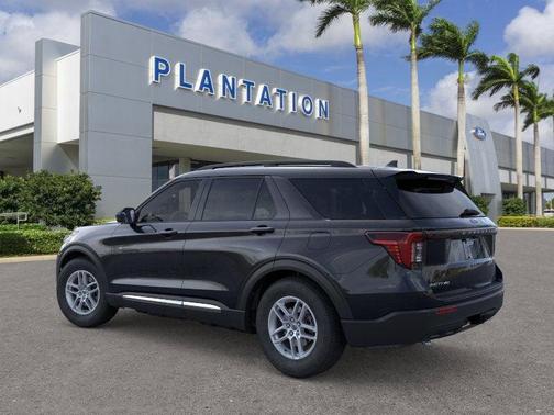 2025 Ford Explorer Active RWD