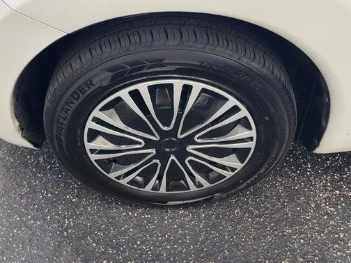 2014 Nissan Versa Note SV