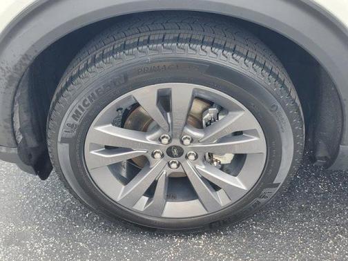 STAR WHITE MET TRI-COAT 2023 Ford Explorer XLT