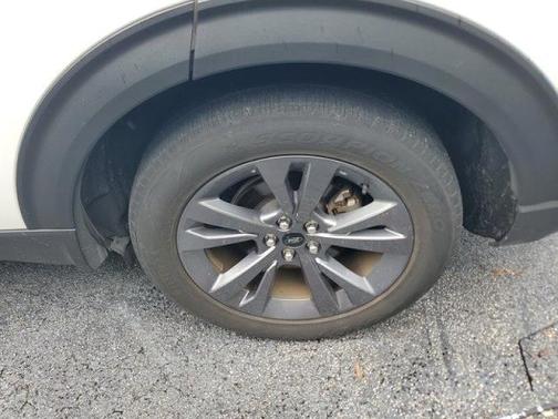 STAR WHITE MET TRI-COAT 2023 Ford Explorer XLT