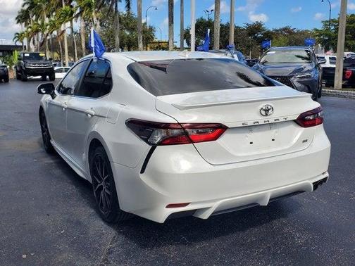 2022 Toyota Camry SE