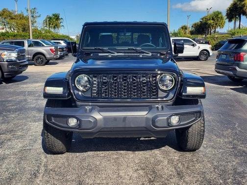 2023 Jeep Gladiator Overland