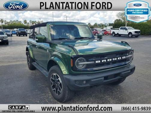ERUPTION GREEN METALLIC 2022 Ford Bronco OUTER BANKS