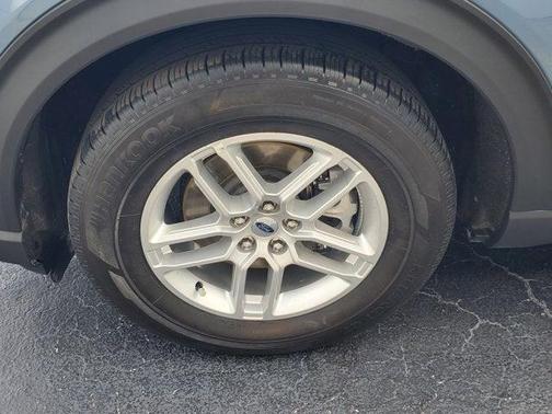 2025 Ford Explorer Active RWD