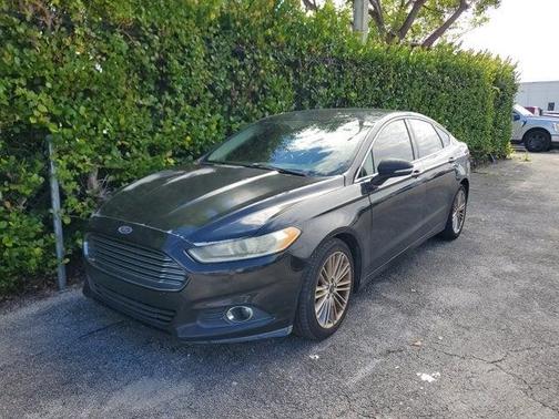 2014 Ford Fusion SE