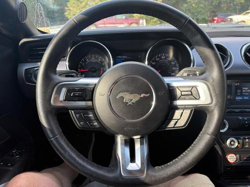 2017 Ford Mustang EcoBoost