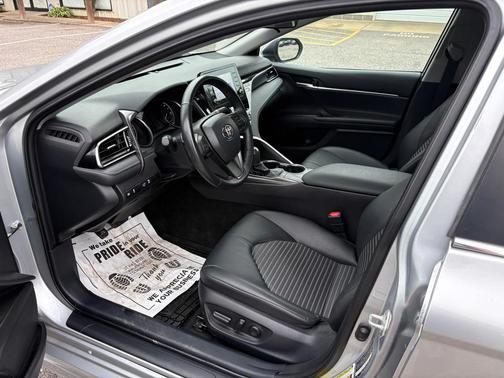 Celestial Silver Metallic 2023 Toyota Camry SE