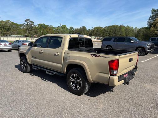 2016 Toyota Tacoma Base