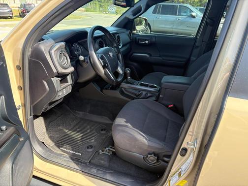 2016 Toyota Tacoma Base