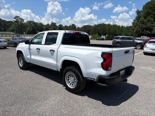 Summit White 2024 Chevrolet Colorado WT
