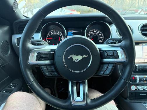 2017 Ford Mustang EcoBoost