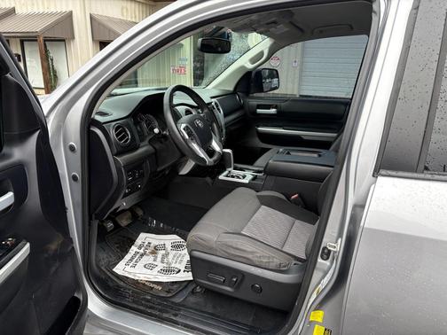 2014 Toyota Tundra SR5