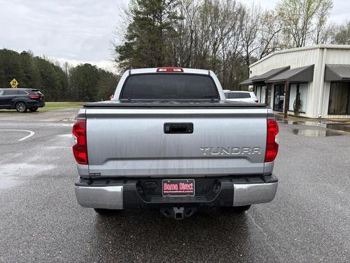 2014 Toyota Tundra SR5