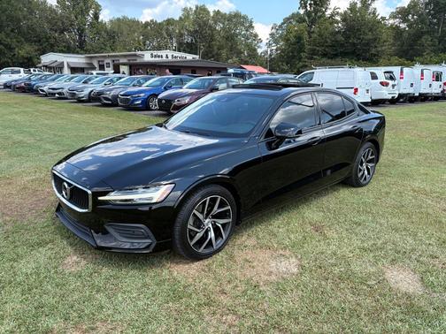 2020 Volvo S60 T5 Momentum