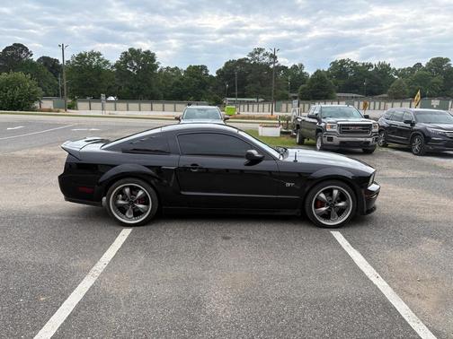 Black Clearcoat 2006 Ford Mustang GT