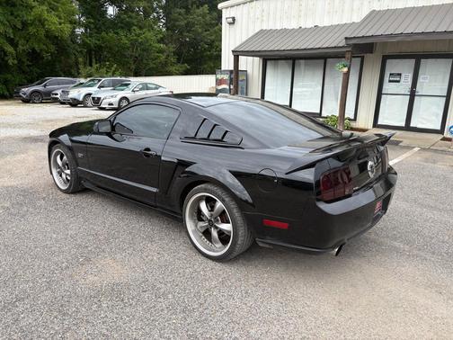 Black Clearcoat 2006 Ford Mustang GT