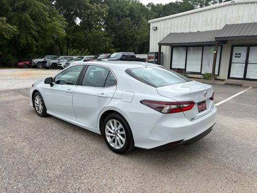 Ice Edge 2023 Toyota Camry LE