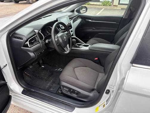 Ice Edge 2023 Toyota Camry LE