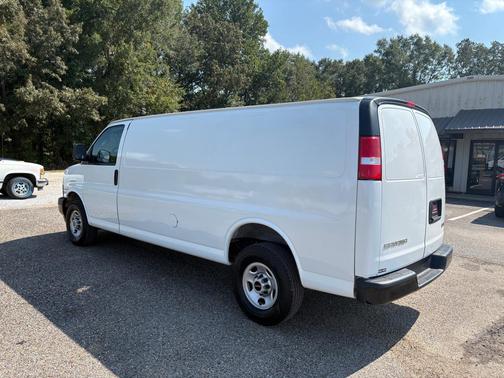 2023 GMC Savana 2500 Work Van