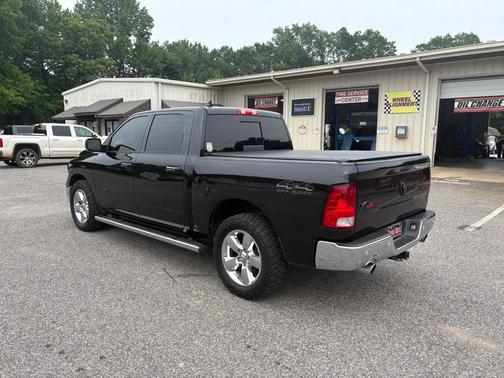 BLACK 2016 RAM 1500 Big Horn