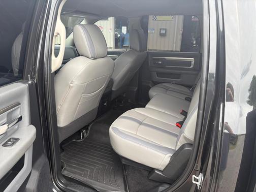 BLACK 2016 RAM 1500 Big Horn