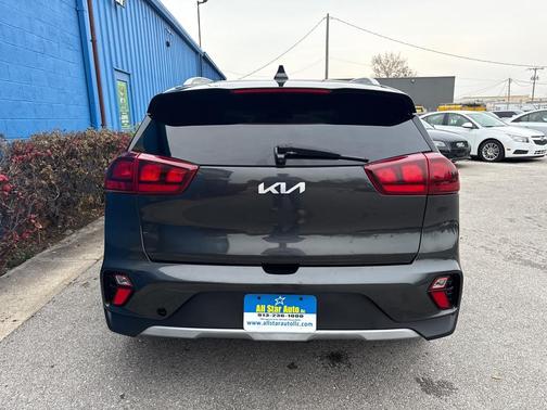 2022 Kia Niro LXS