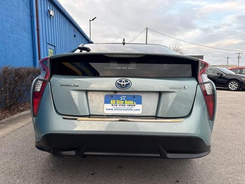 2017 Toyota Prius Three Touring