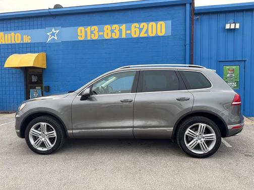 2015 Volkswagen Touareg TDI Executive