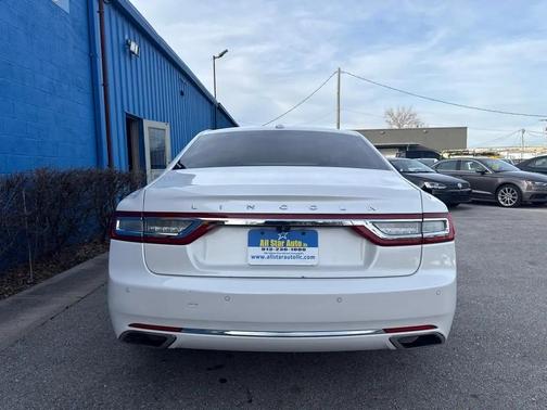 2017 Lincoln Continental Select