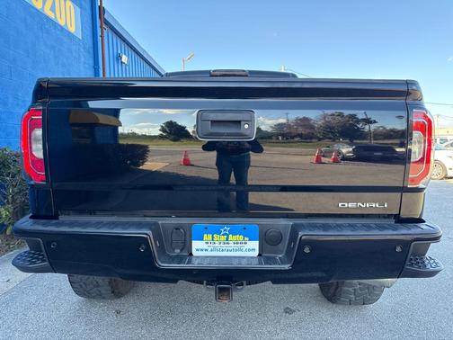 2018 GMC Sierra 1500 Denali