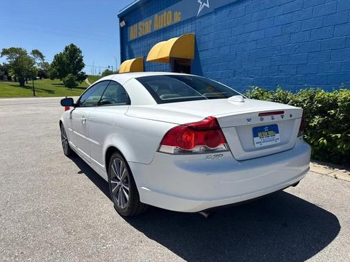 WHITE 2010 Volvo C70 T5