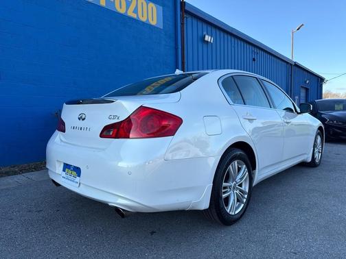 2012 INFINITI G37x Base