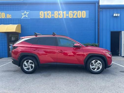 RED 2023 Hyundai TUCSON SEL