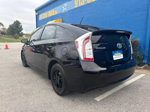 2014 Toyota Prius 2