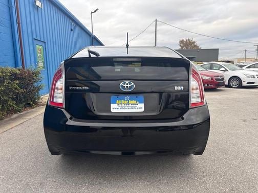 2014 Toyota Prius 2
